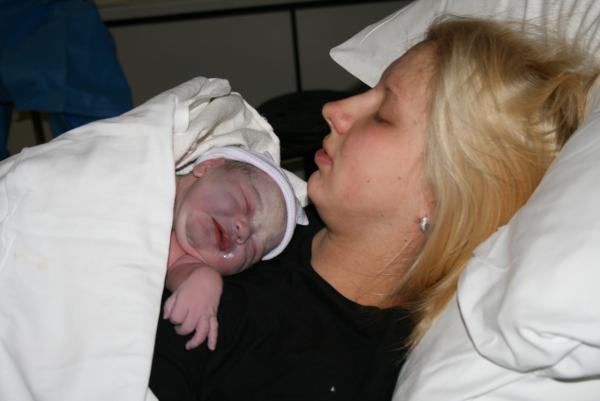 Alana net geboren., geplaatst door mama Lizanne op 2007-11-03