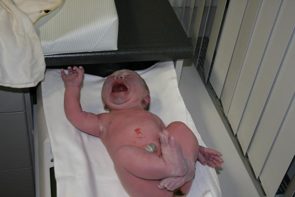 Alana net geboren., geplaatst door mama Lizanne op 2007-11-03