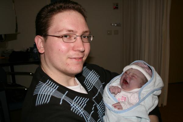 Alana net geboren., geplaatst door mama Lizanne op 2007-11-03