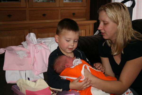 Alana net geboren., geplaatst door mama Lizanne op 2007-11-03