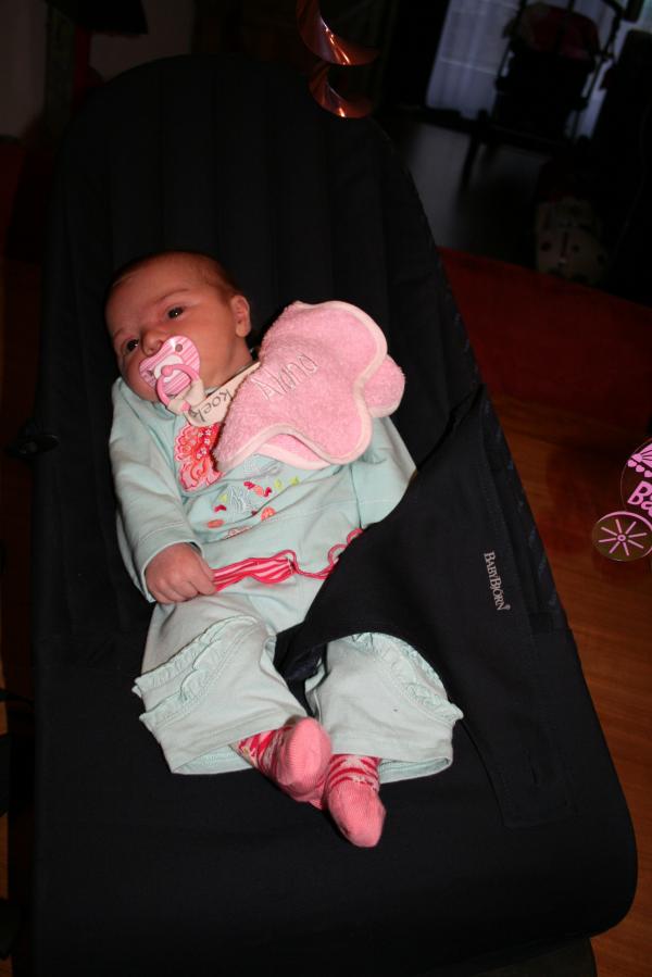 Alana 9 dagen oud., geplaatst door mama Lizanne op 2007-11-12