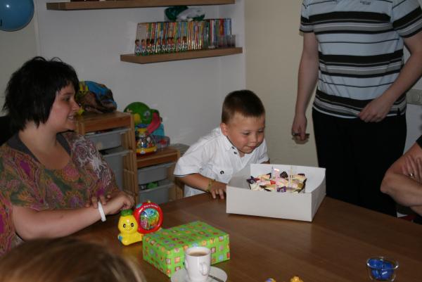 Merijn 4 jaar!, geplaatst door mama Lizanne op 2008-06-12