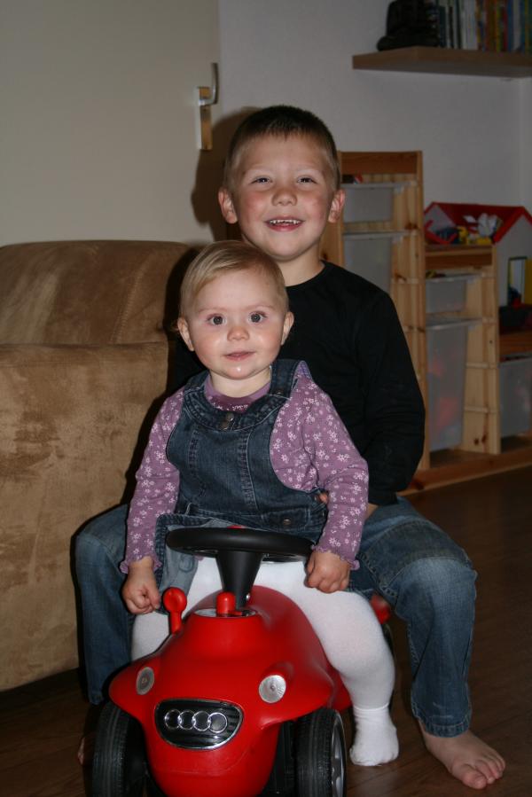 Merijn en Alana., geplaatst door mama Lizanne op 2008-11-10