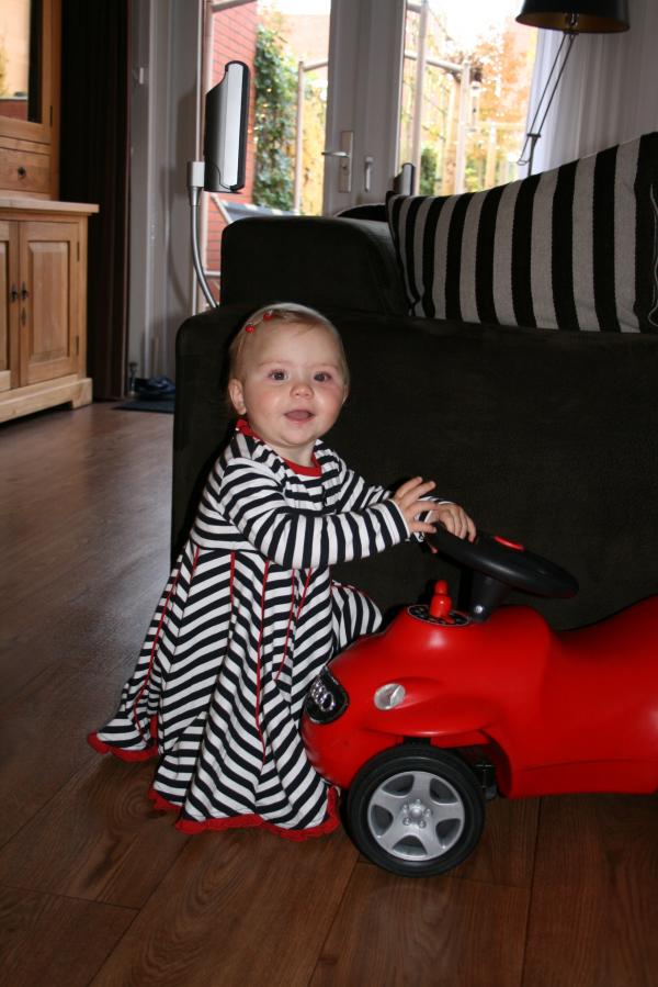 Alana 1 jaar!, geplaatst door mama Lizanne op 2008-11-11