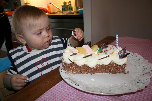 Alana 1 jaar!, geplaatst door mama Lizanne op 2008-11-11