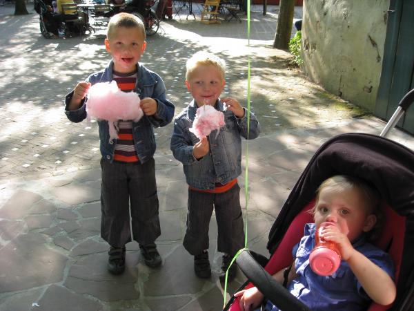 In de efteling!, geplaatst door mama Lizanne op 2009-05-26