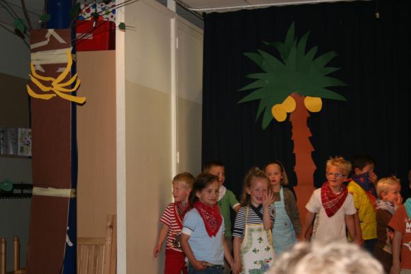 Merijn voorstelling op de basisschool., geplaatst door mama Lizanne op 2009-06-06