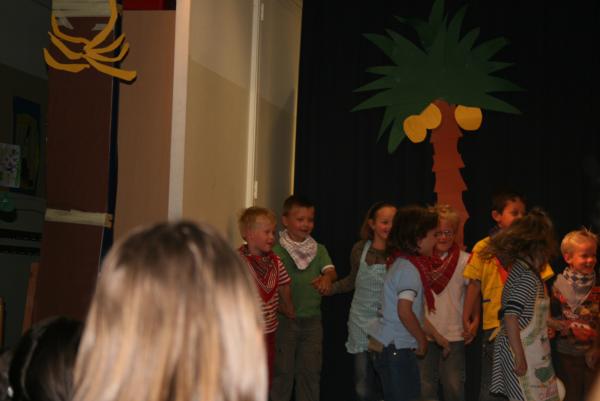 Merijn voorstelling op de basisschool., geplaatst door mama Lizanne op 2009-06-06