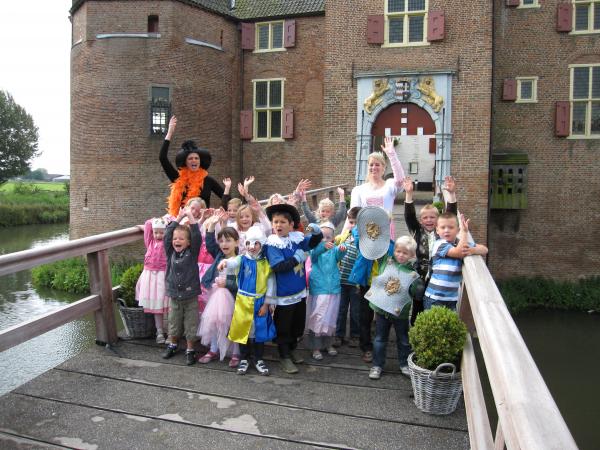 Merijn op kasteel Amersooyen, geplaatst door mama Lizanne op 2009-06-11