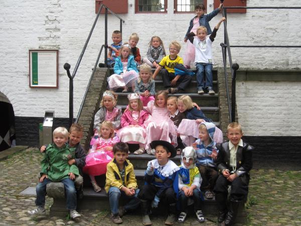 Merijn op kasteel Amersooyen, geplaatst door mama Lizanne op 2009-06-11