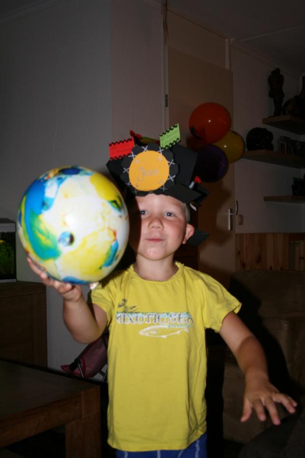 Jesse 4 jaar!, geplaatst door mama Lizanne op 2009-10-19