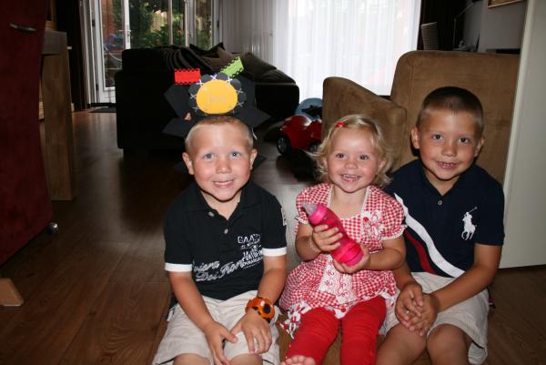 Jesse 4 jaar!, geplaatst door mama Lizanne op 2009-10-19