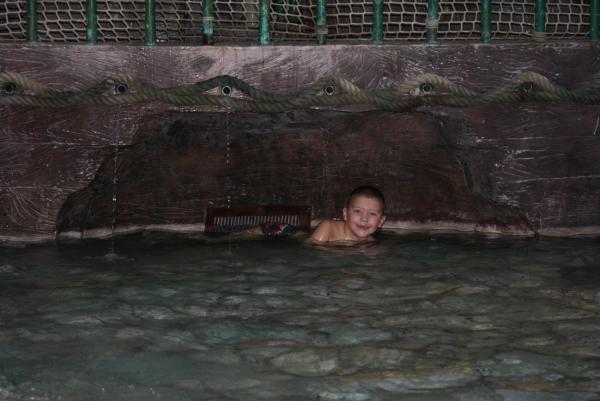 Zwemmen in centerparcs, geplaatst door mama Lizanne op 2009-12-23