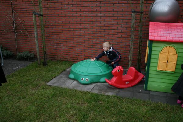 Pasen 2010, geplaatst door mama Lizanne op 2010-06-02