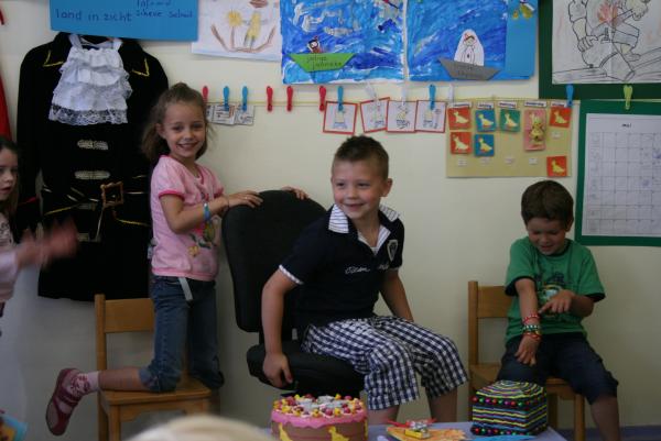 Merijn verjaardag op school 6 jaar!, geplaatst door mama Lizanne op 2010-06-02