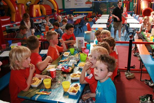 Merijn kinderfeestje!, geplaatst door mama Lizanne op 2010-06-02