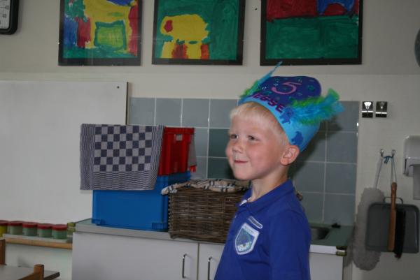 Jesse jarig op school!, geplaatst door mama Lizanne op 2011-01-09