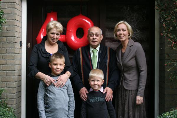 Opa en Oma van der Kammen 40 jaar getrouwd, geplaatst door mama Lizanne op 2011-01-09
