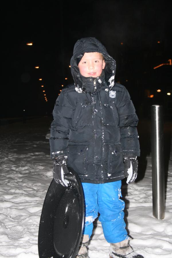 Wintersport aan de maasboulevard!, geplaatst door mama Lizanne op 2011-01-09