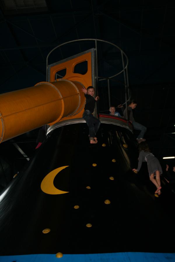 Toverland, geplaatst door mama Lizanne op 2011-01-09