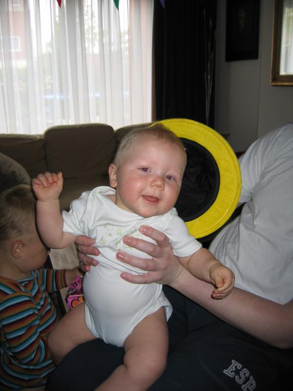 Merijn zijn 2e verjaardag!, geplaatst door mama Lizanne op 2006-05-29