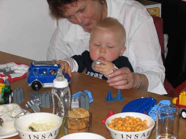 Merijn zijn 2e verjaardag!, geplaatst door mama Lizanne op 2006-05-29