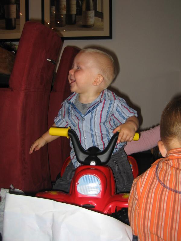 Jesse 1 jaar., geplaatst door mama Lizanne op 2006-08-11