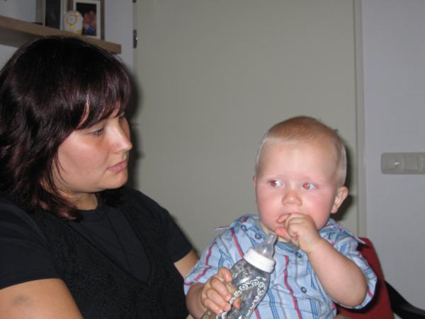 Jesse 1 jaar., geplaatst door mama Lizanne op 2006-08-19
