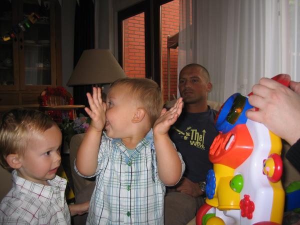 Jesse 1 jaar., geplaatst door mama Lizanne op 2006-08-19