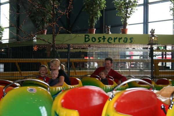 Mama, Merijn en Jesse in de rups., geplaatst door mama Lizanne op 2007-05-25