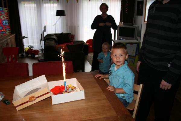 Merijn 3 jaar., geplaatst door mama Lizanne op 2007-05-29