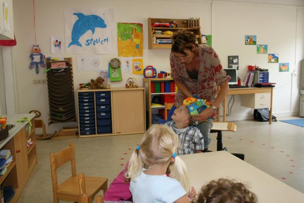 Merijn trakteren Peuterspeelzaal, geplaatst door mama Lizanne op 2007-07-17