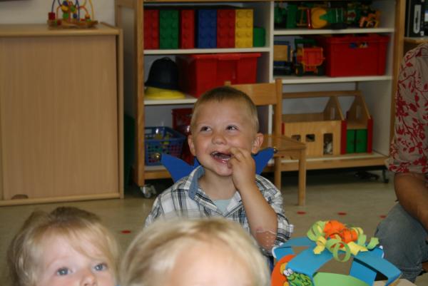 Merijn trakteren Peuterspeelzaal, geplaatst door mama Lizanne op 2007-07-17