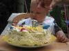 Merijn is taart aan het eten., geplaatst door mama Lizanne op 2005-05-30