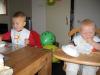 Merijn en Jesse taart eten., geplaatst door mama Lizanne op 2006-05-31